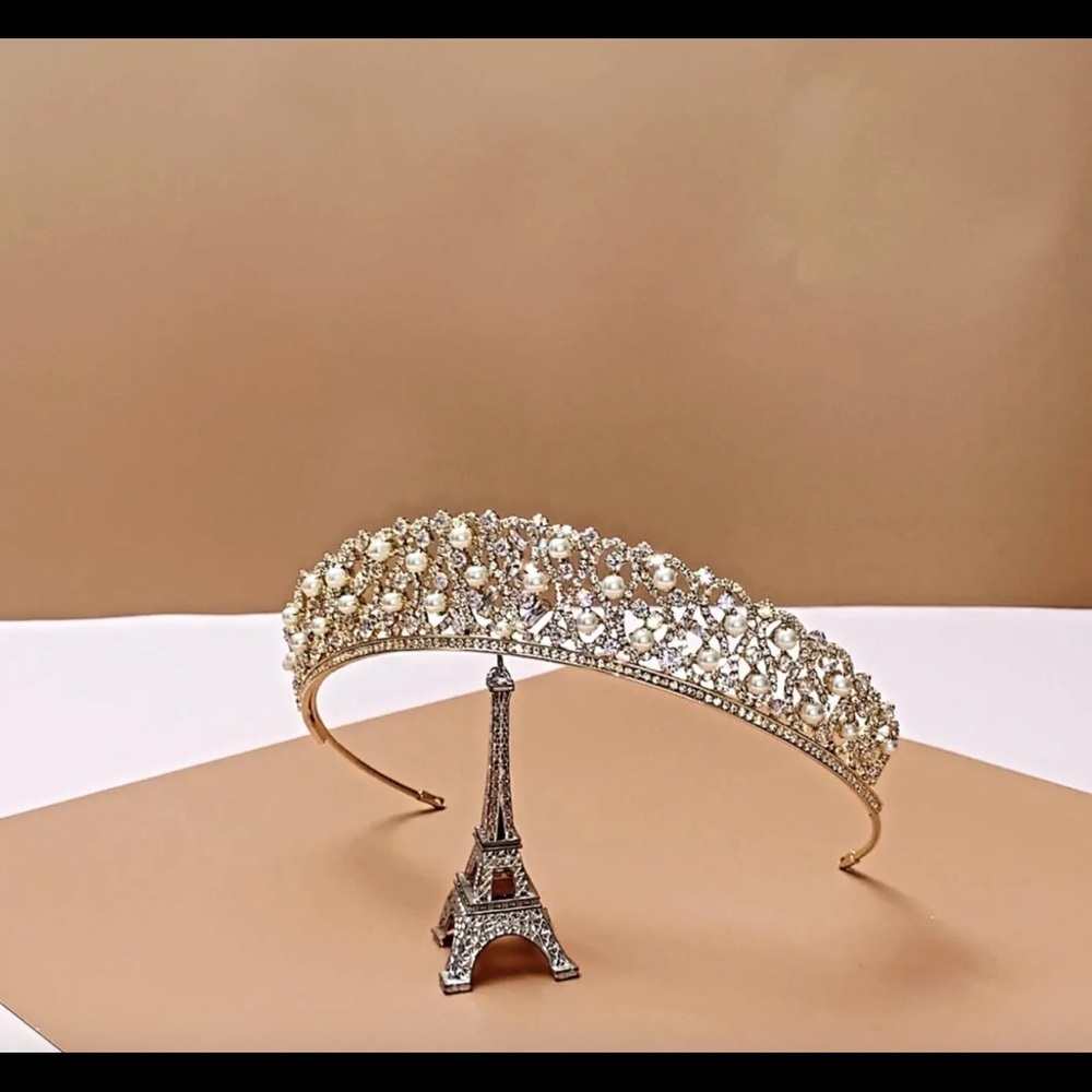 Pearls, Swarovski bridal crown